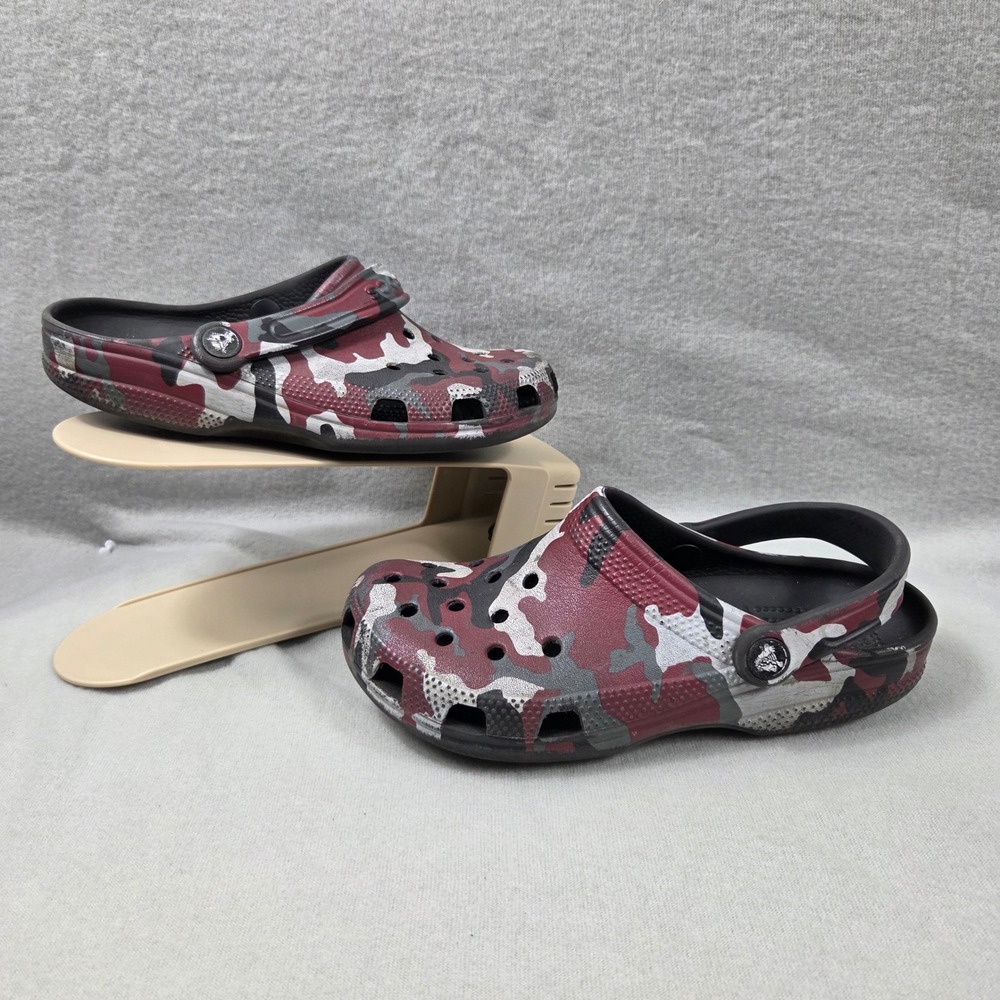 Crocs Classic Clogs Womens 6 Red Grey Camo Good Slip On Comfort Shoes